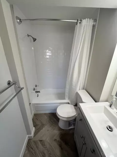 4451 Hall St, Cincinnati, OH 45244 photo 17