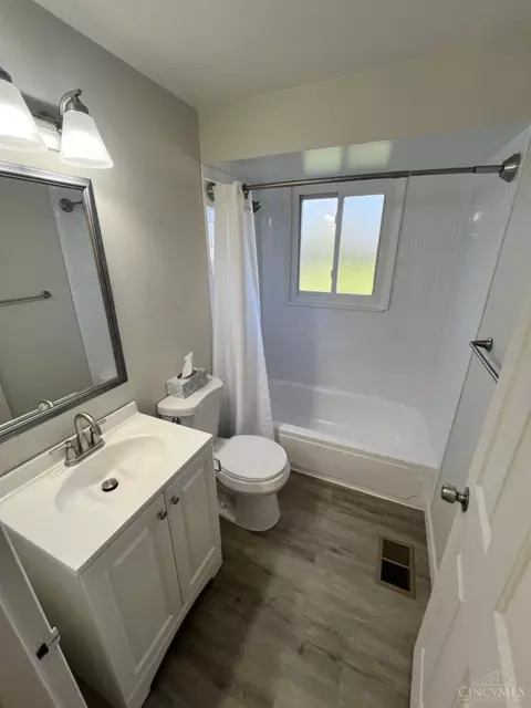 4451 Hall St, Cincinnati, OH 45244 photo 12