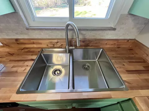 4451 Hall St, Cincinnati, OH 45244 photo 9