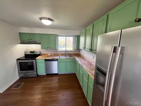 4451 Hall St, Cincinnati, OH 45244 photo 7