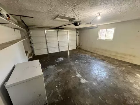 4451 Hall St, Cincinnati, OH 45244 photo 31
