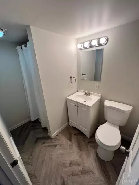 4451 Hall St, Cincinnati, OH 45244 photo 21