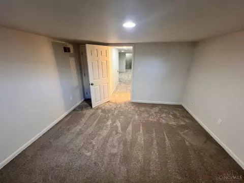 4451 Hall St, Cincinnati, OH 45244 photo 24