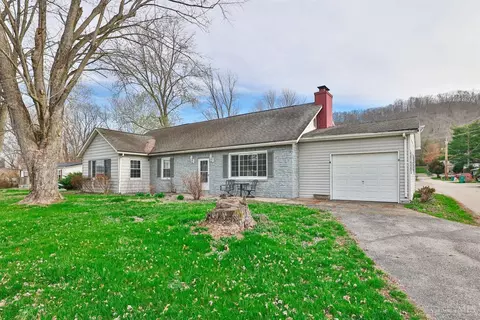 1206 Second St, Ripley, OH 45167