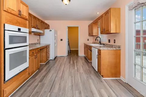 2094 Gardner Rd, Hamilton, OH 45013 photo 11