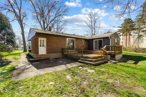 Exterior - 4986 Ridgecrest Dr, Blue Ash, OH 45242 photo 4 of 5