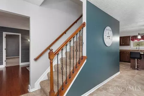 Entry Way - 17549 Bloomrose Rd, Williamsburg, OH 45176 photo 1 of 3