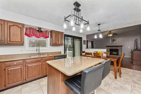 Kitchen - 17549 Bloomrose Rd, Williamsburg, OH 45176 photo 1 of 3