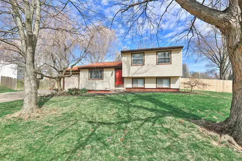1376 Fishhawk Ct, Mason, OH 45040