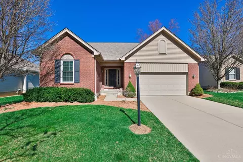 714 Morning Dew Ln, Hamilton Township, OH 45039