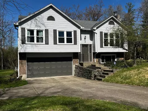4229 Cannon Gate Dr, Cincinnati, OH 45245 photo 2