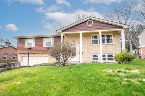 606 Dorset Dr, Middletown, OH 45044