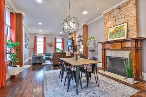 Dining - 550 Milton St, Cincinnati, OH 45202 photo 3 of 5