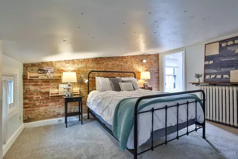Bedroom - 550 Milton St, Cincinnati, OH 45202 photo 5 of 5