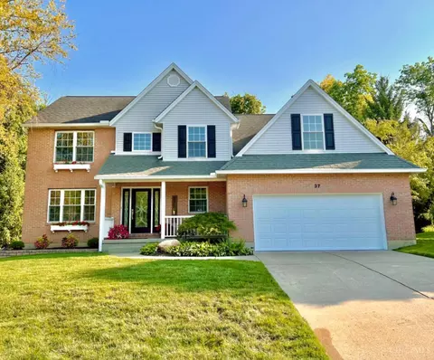 37 Lantern Ridge Rd, Oxford, OH 45056