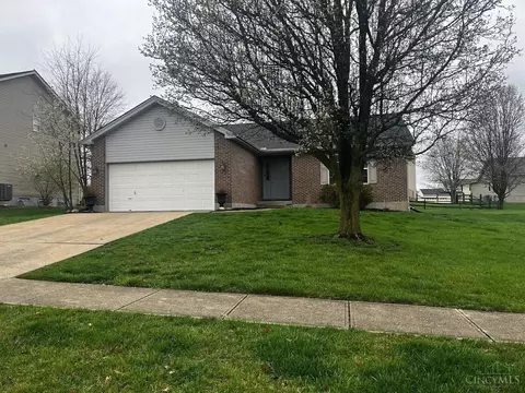 7103 Hunters Moon Ct, Hamilton, OH 45011
