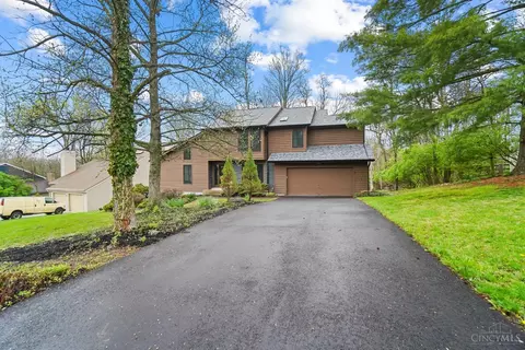 Exterior - 7020 Royalgreen Dr, Cincinnati, OH 45244 photo 2 of 10