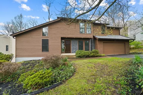 7020 Royalgreen Dr, Cincinnati, OH 45244