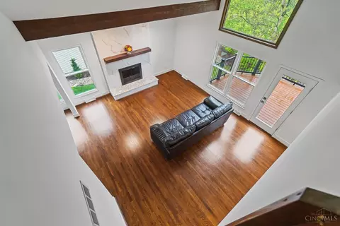 Living - 7020 Royalgreen Dr, Cincinnati, OH 45244 photo 3 of 4