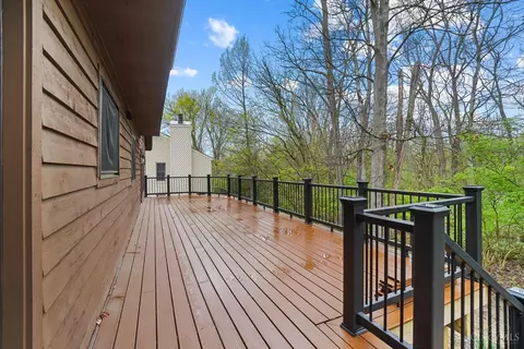 Exterior - 7020 Royalgreen Dr, Cincinnati, OH 45244 photo 8 of 10