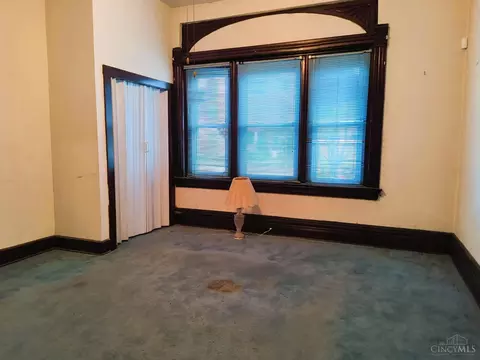 3205 Vine, Cincinnati, OH 45220 photo 4