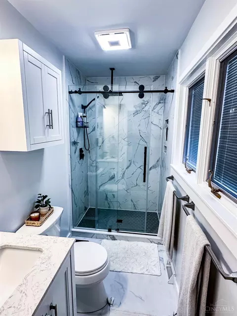 626 Doepke Ln, Cincinnati, OH 45231 photo 12