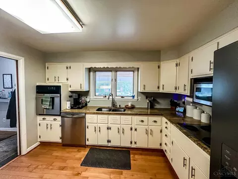 626 Doepke Ln, Cincinnati, OH 45231 photo 7