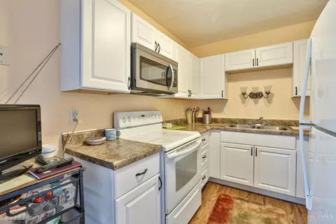 1680 Devils Backbone Rd #10, Cincinnati, OH 45233 photo 10