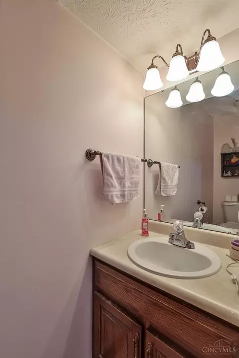 1680 Devils Backbone Rd #10, Cincinnati, OH 45233 photo 16