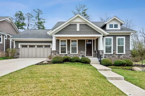 4078 Retreat Dr, Blue Ash, OH 45241