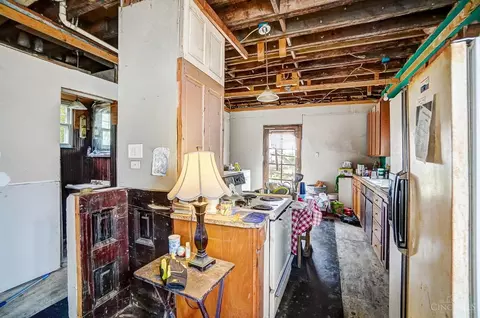 1760 Powers St, Cincinnati, OH 45223 photo 7
