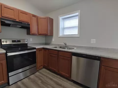 956 Golfview Dr, Hamilton, OH 45013 photo 10