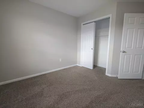 956 Golfview Dr, Hamilton, OH 45013 photo 14
