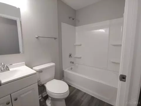 956 Golfview Dr, Hamilton, OH 45013 photo 17