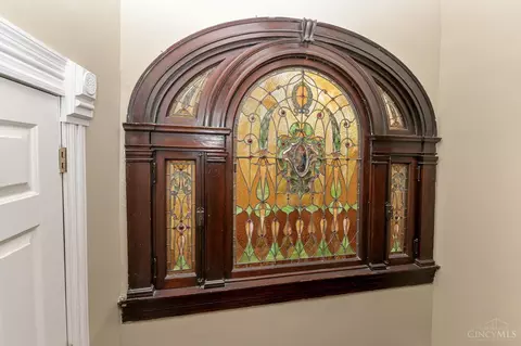 Entry Way - 4255 Eighth St, Cincinnati, OH 45205 photo 7 of 7