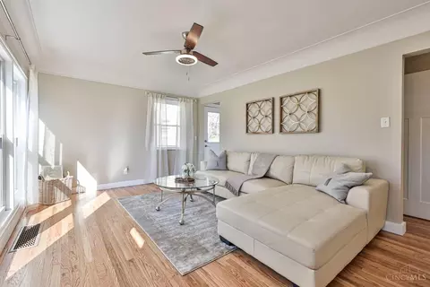 1186 Hempstead Dr, Cincinnati, OH 45231 photo 4