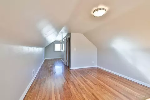 1186 Hempstead Dr, Cincinnati, OH 45231 photo 13