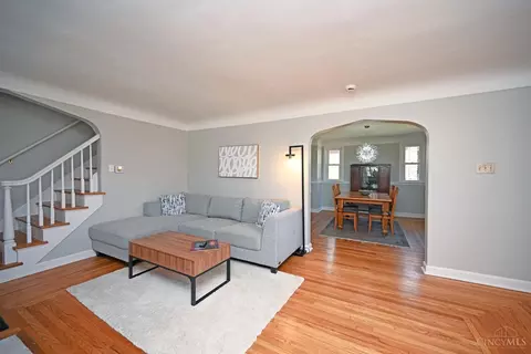 Living - 6757 Siebern Ave, Silverton, OH 45236 photo 3 of 6