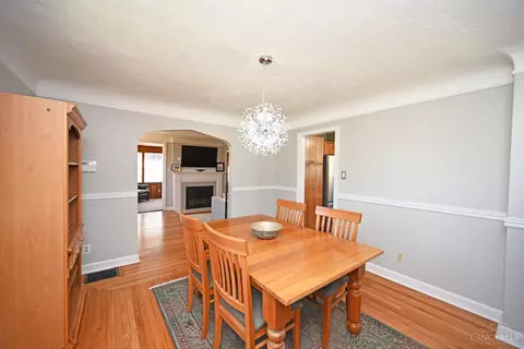 Dining - 6757 Siebern Ave, Silverton, OH 45236 photo 3 of 3