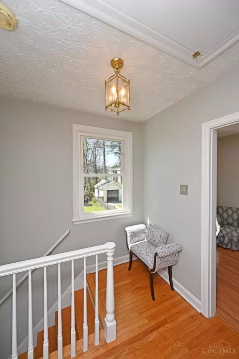 Entry Way - 6757 Siebern Ave, Silverton, OH 45236 photo 2 of 2