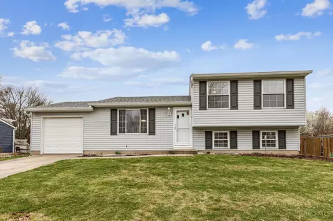 4632 Locust Grove Ct, Batavia, OH 45103