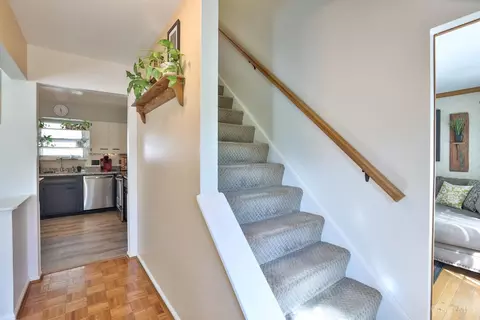 Entry Way - 2683 Ebenezer Rd, Cincinnati, OH 45233 photo 2 of 2