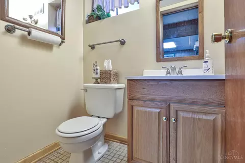 Bath - 2683 Ebenezer Rd, Cincinnati, OH 45233 photo 4 of 4