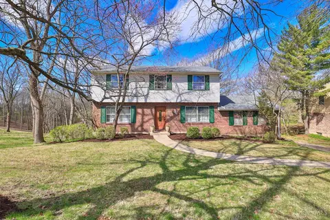 Exterior - 2683 Ebenezer Rd, Cincinnati, OH 45233 photo 2 of 14