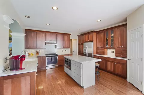 824 Dorgene Ln, Cincinnati, OH 45244 photo 7