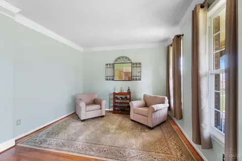824 Dorgene Ln, Cincinnati, OH 45244 photo 3