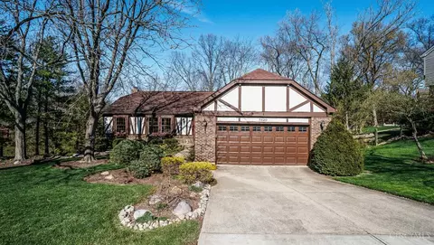 5820 Squire Hill Ct, Sharonville, OH 45241