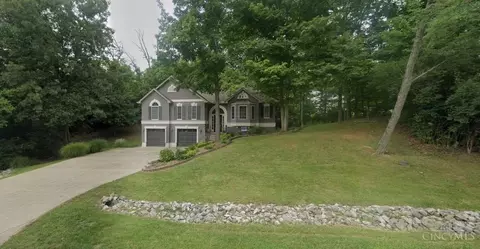 1848 Fieldcrest Dr, Lawrenceburg, IN 47025
