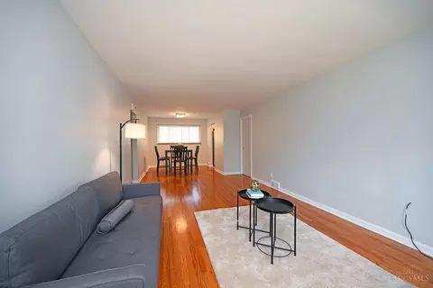 Living - 8633 Mockingbird Ln, Cincinnati, OH 45231 photo 1 of 1
