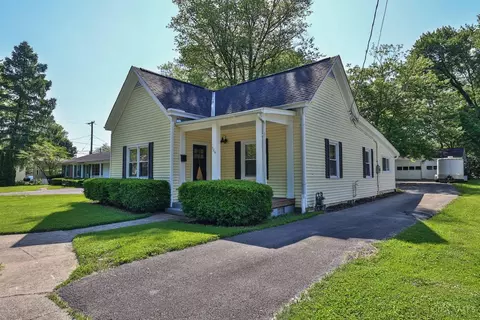 726 Center St, Blanchester, OH 45107